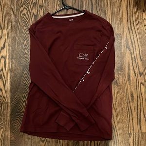 Dark red/Maroon long sleeve Vineyard Vines t-shirt.